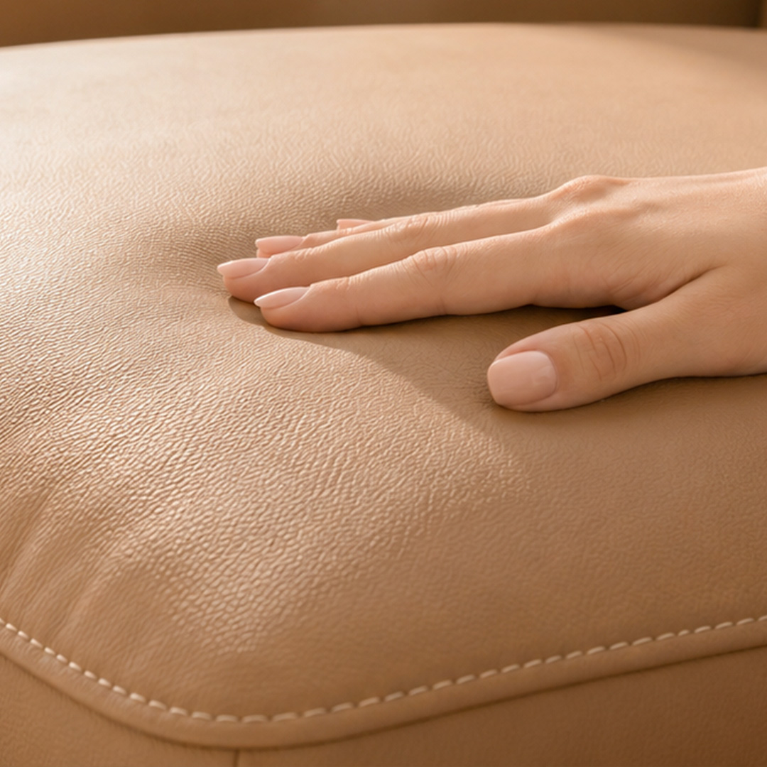 Ashrey sofa detail view