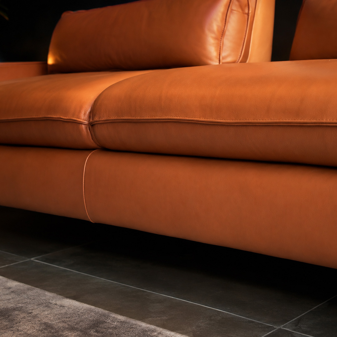 Edinburgh sofa detail view 2