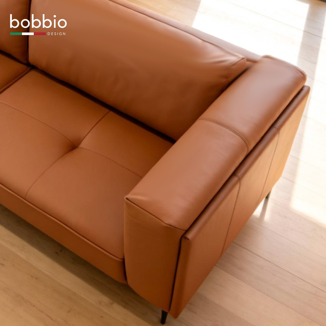 Modica sofa detail view 3