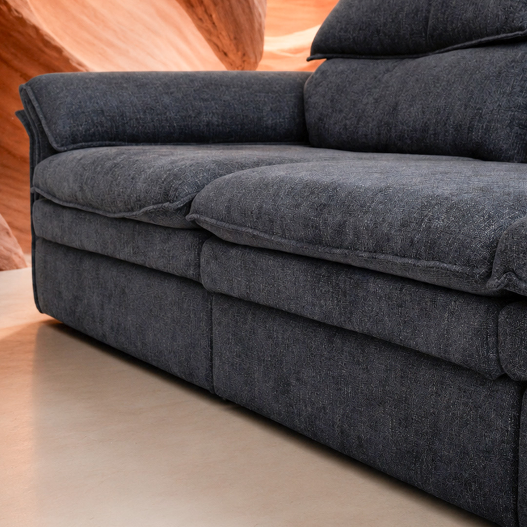 Vela sofa detail view 1